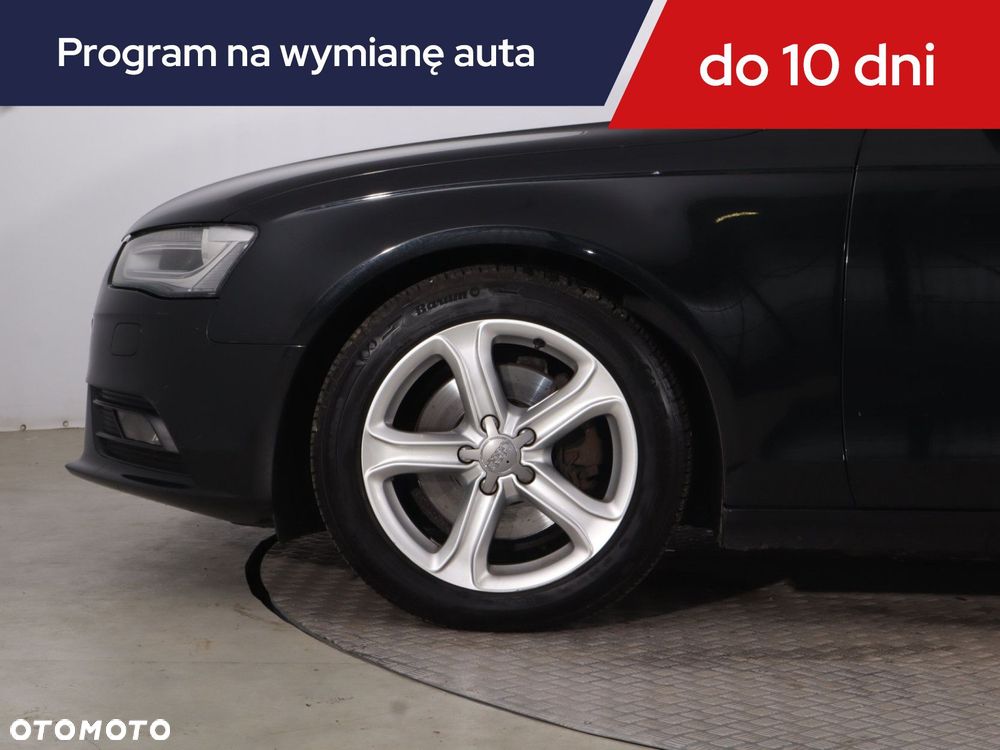 Audi A4 Limousine - 14