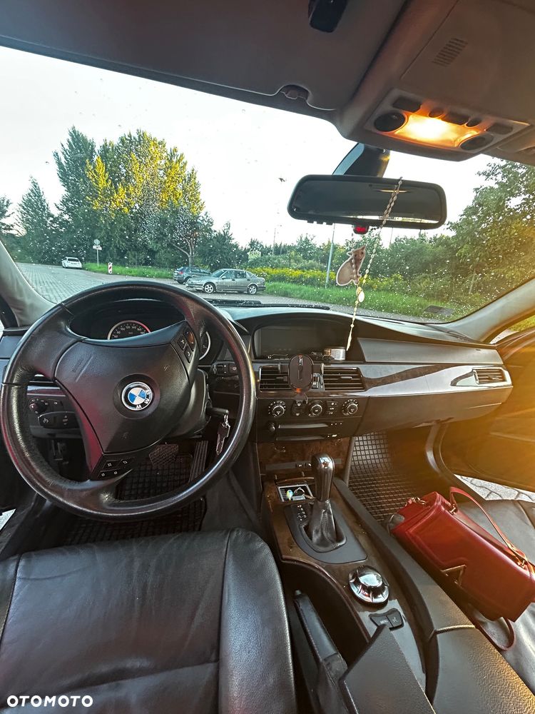 BMW Seria 5 - 16