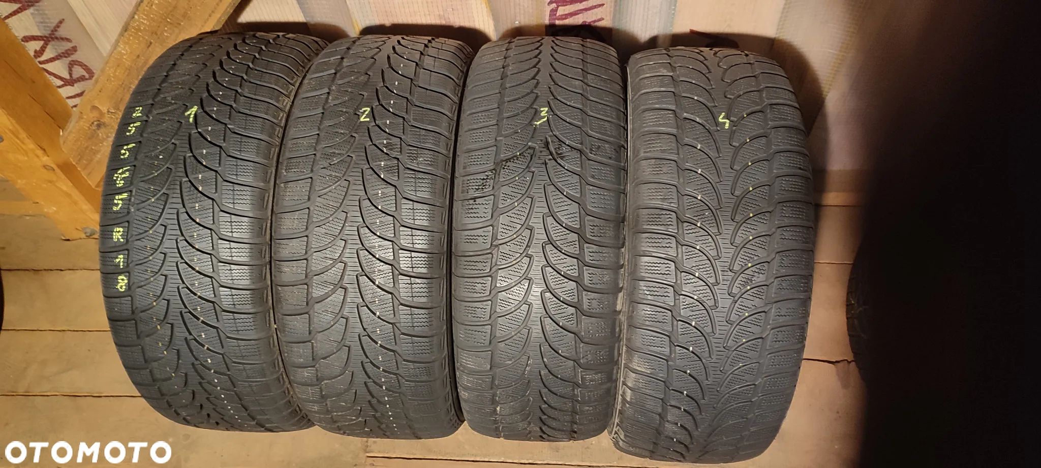 Opony 255/55R18 BRIDGESTONE BLIZZAK LM-80 EN ZIMA Komplet - 1