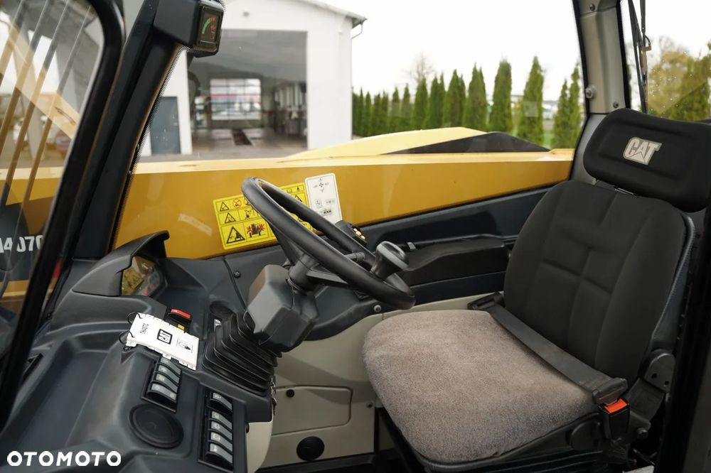 Caterpillar TH407C / ŁADOWARKA TELESKOPOWA / 2015 ROK / - 27