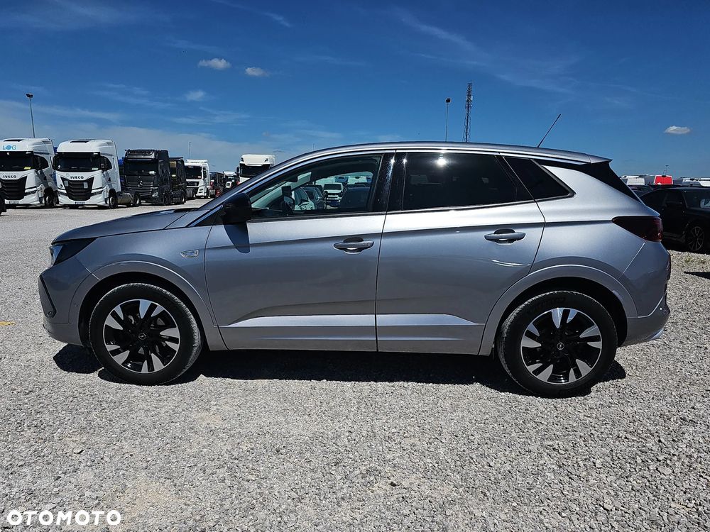 Opel Grandland 1.2 T Edition S&S - 8