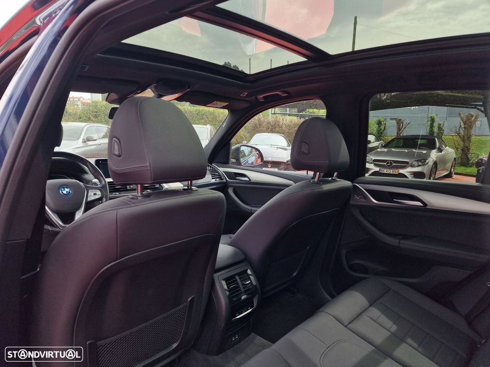 BMW iX3 Inspiring - 19