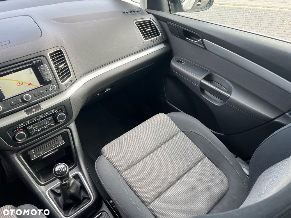 Volkswagen Sharan - 16