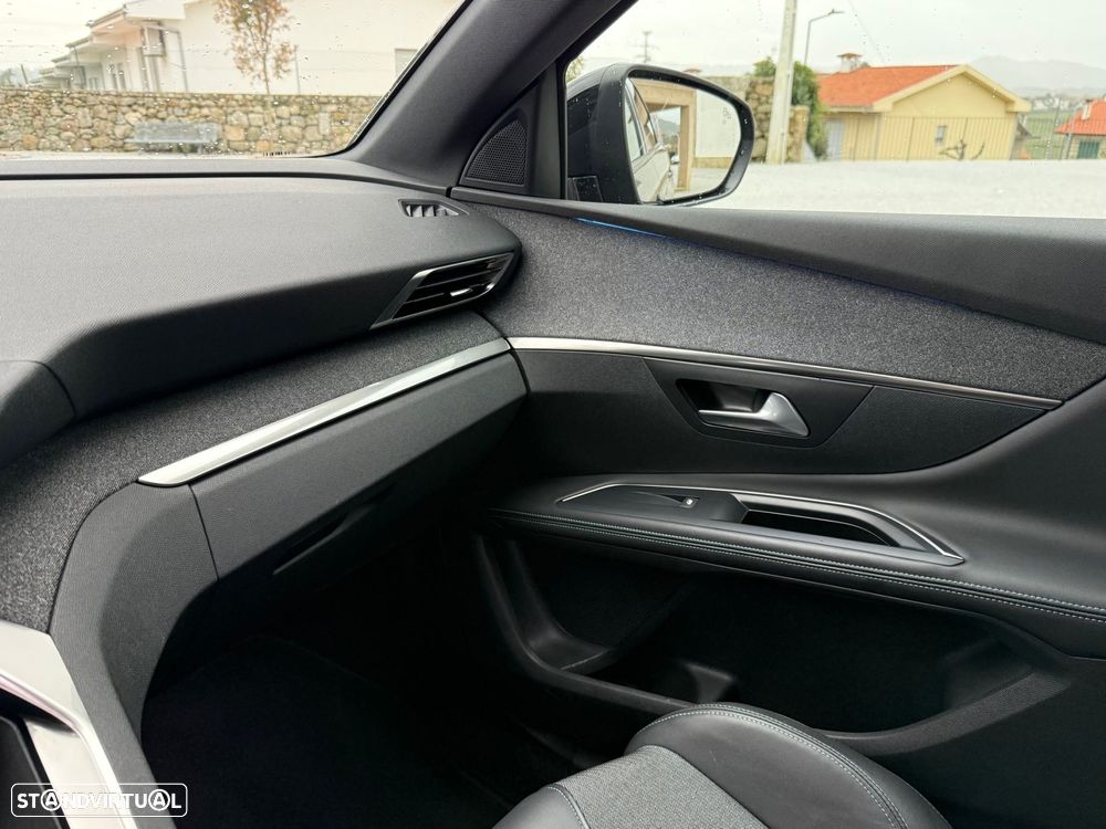 Peugeot 5008 1.5 BlueHDi Allure EAT8 - 20