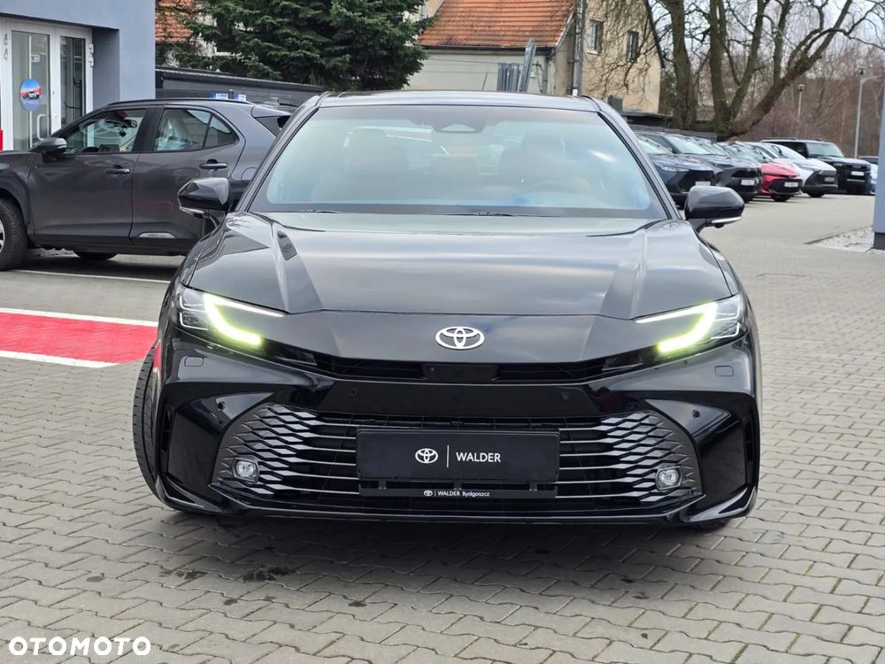 Toyota Camry 2.5 Hybrid Dynamic Force Executive e-CVT - 12