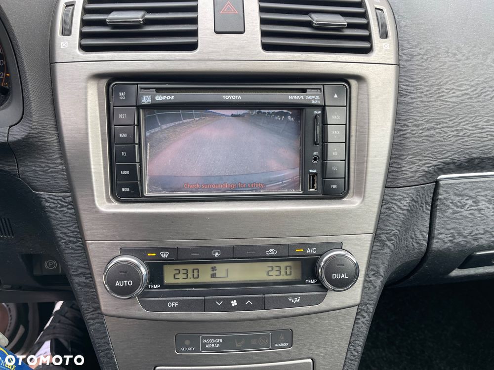 Toyota Avensis 2.2 D-4D Sol Plus NAVI - 21