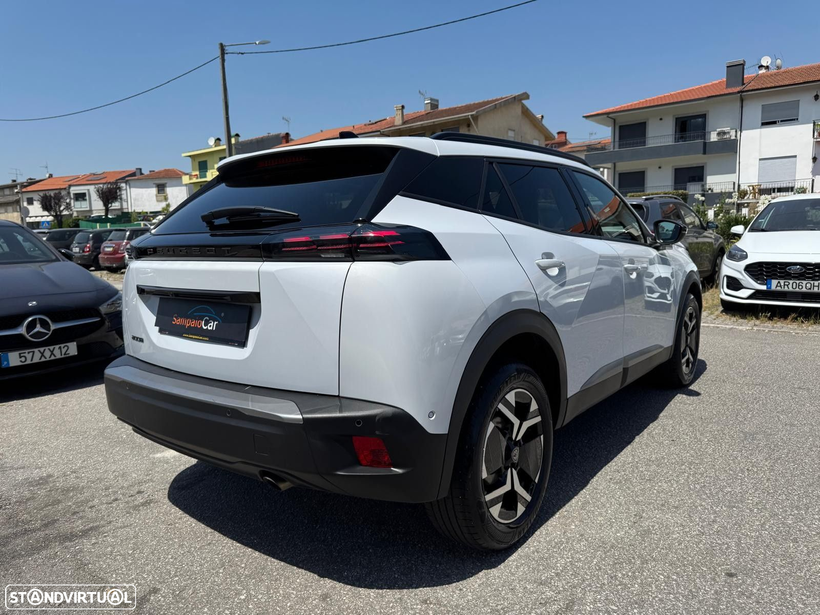 Peugeot 2008 1.2 PureTech Allure Pack - 3