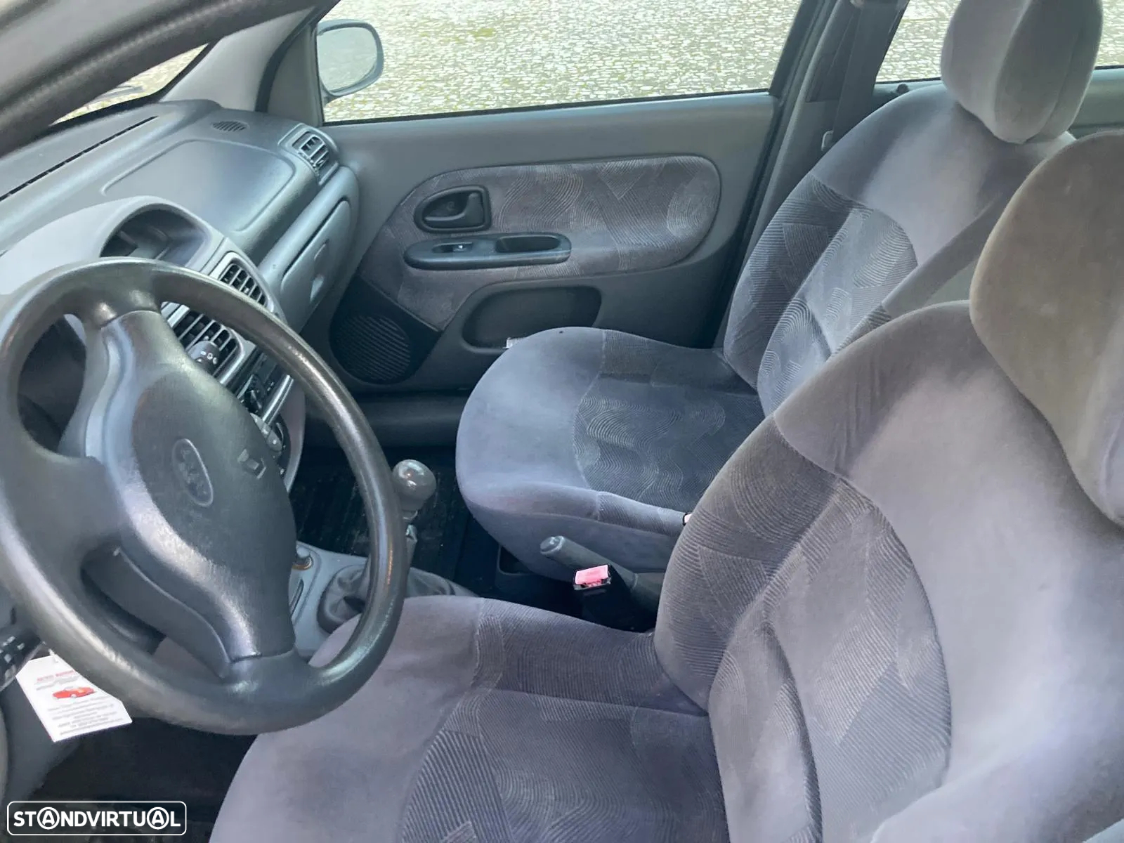 Renault Clio 1.4 RXE - 5