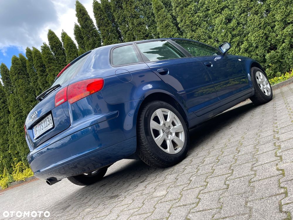 Audi A3 ver-1-6-fsi-ambiente - 13