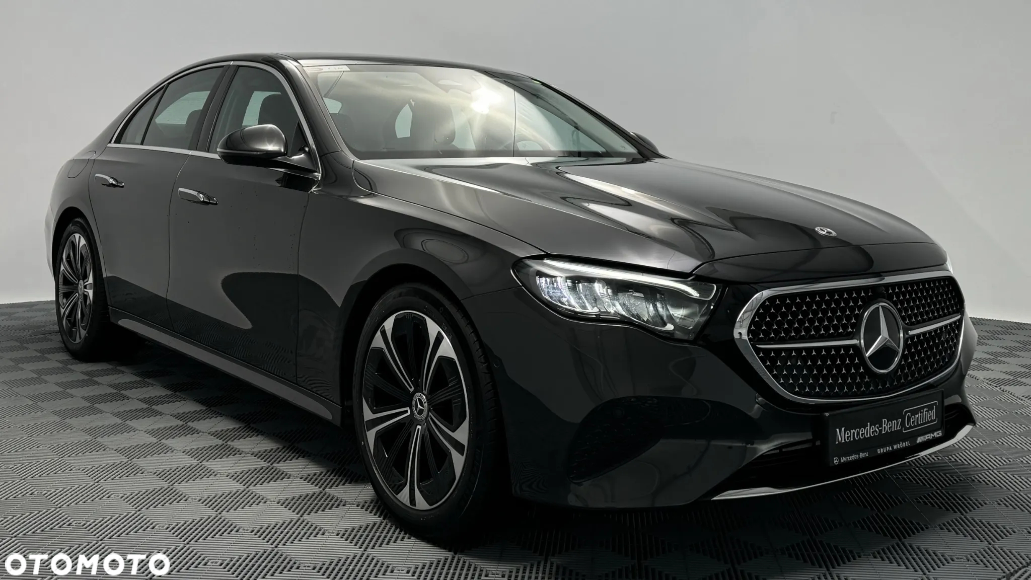Mercedes-Benz Klasa E 220 d 9G-TRONIC - 4