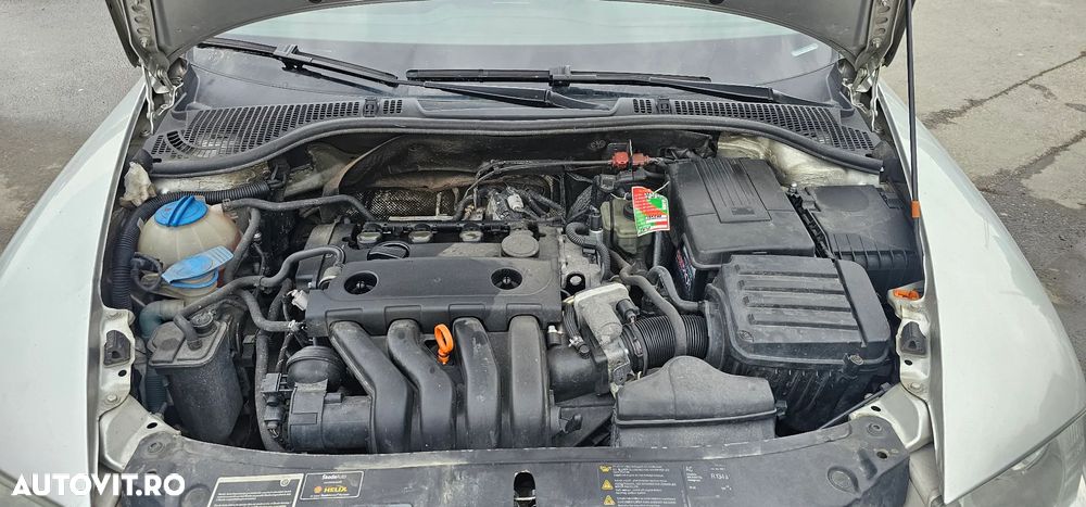 Skoda Octavia 2.0 FSI Ambiente - 10