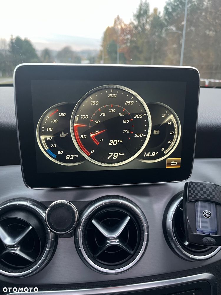 Mercedes-Benz CLA Shooting Brake 250 AMG Line - 20