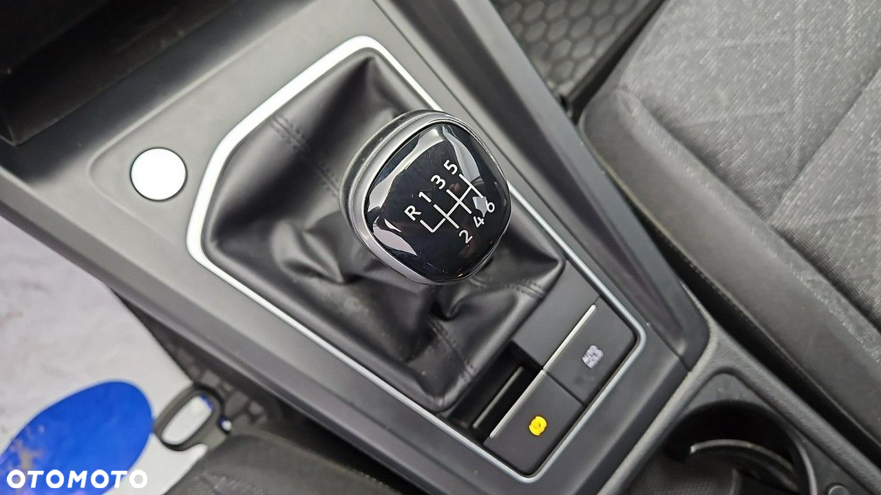 Volkswagen Golf VIII 2.0 TDI Life - 18