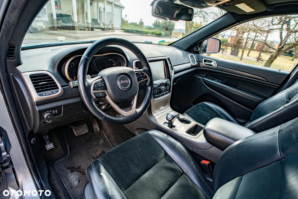 Jeep Grand Cherokee - 20