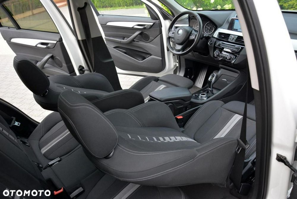 BMW X1 xDrive20d Advantage - 16