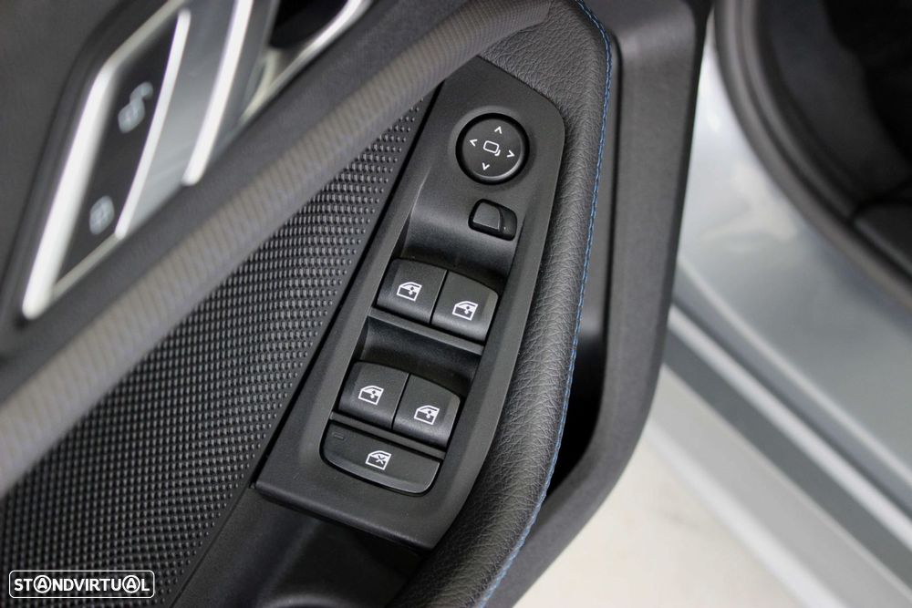 BMW 116 d Pack 50 anos M Auto - 15