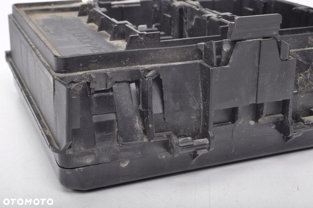 PUMA MK2 SKRZYNKA BEZPIECZNIKÓW L1TT-14D068-HAD - 4