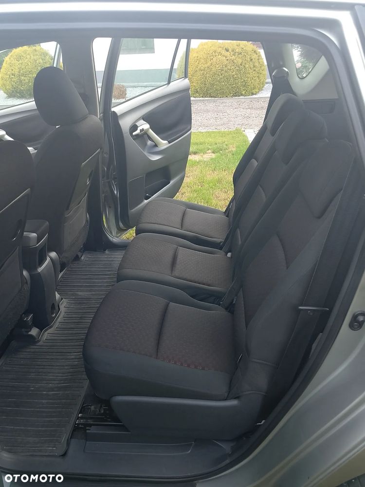 Toyota Verso 2.0 D-4D Sol plus 7os - 19