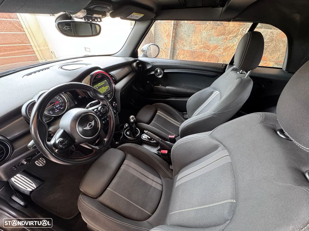 MINI Cabrio Cooper D - 13