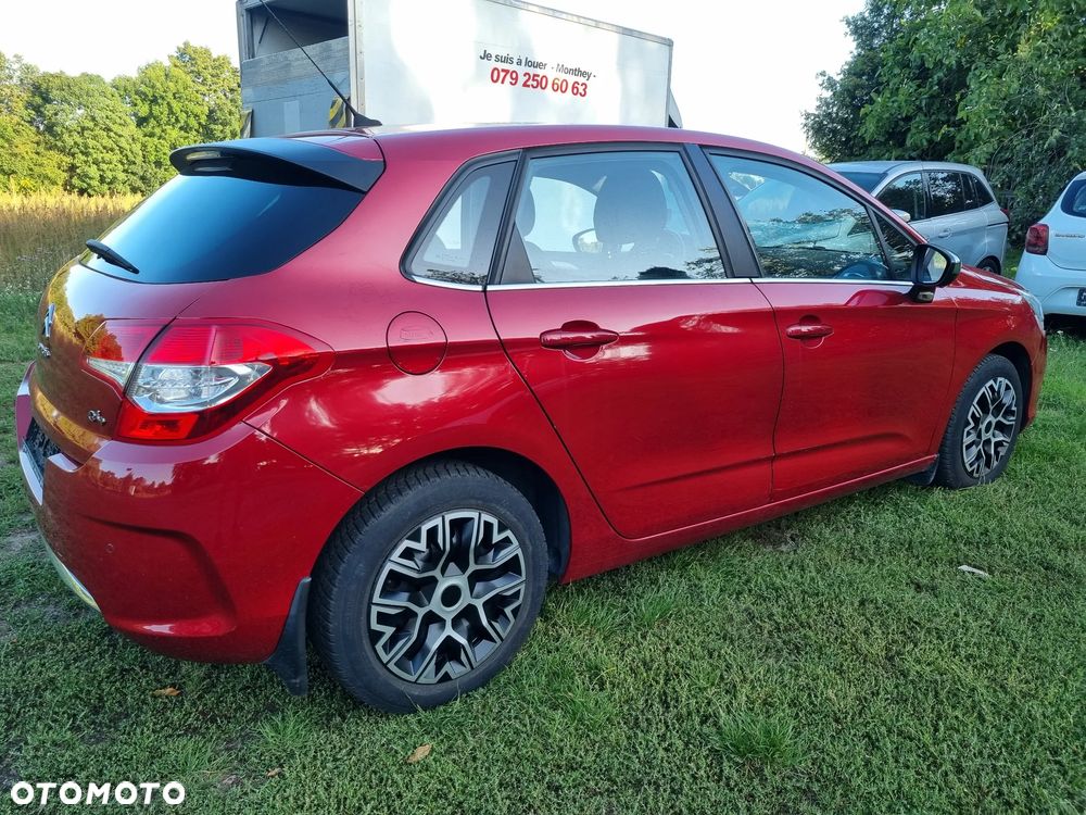 Citroën C4 e-HDi 115 Selection - 7