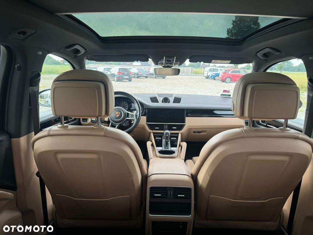 Porsche Cayenne E-Hybrid - 11