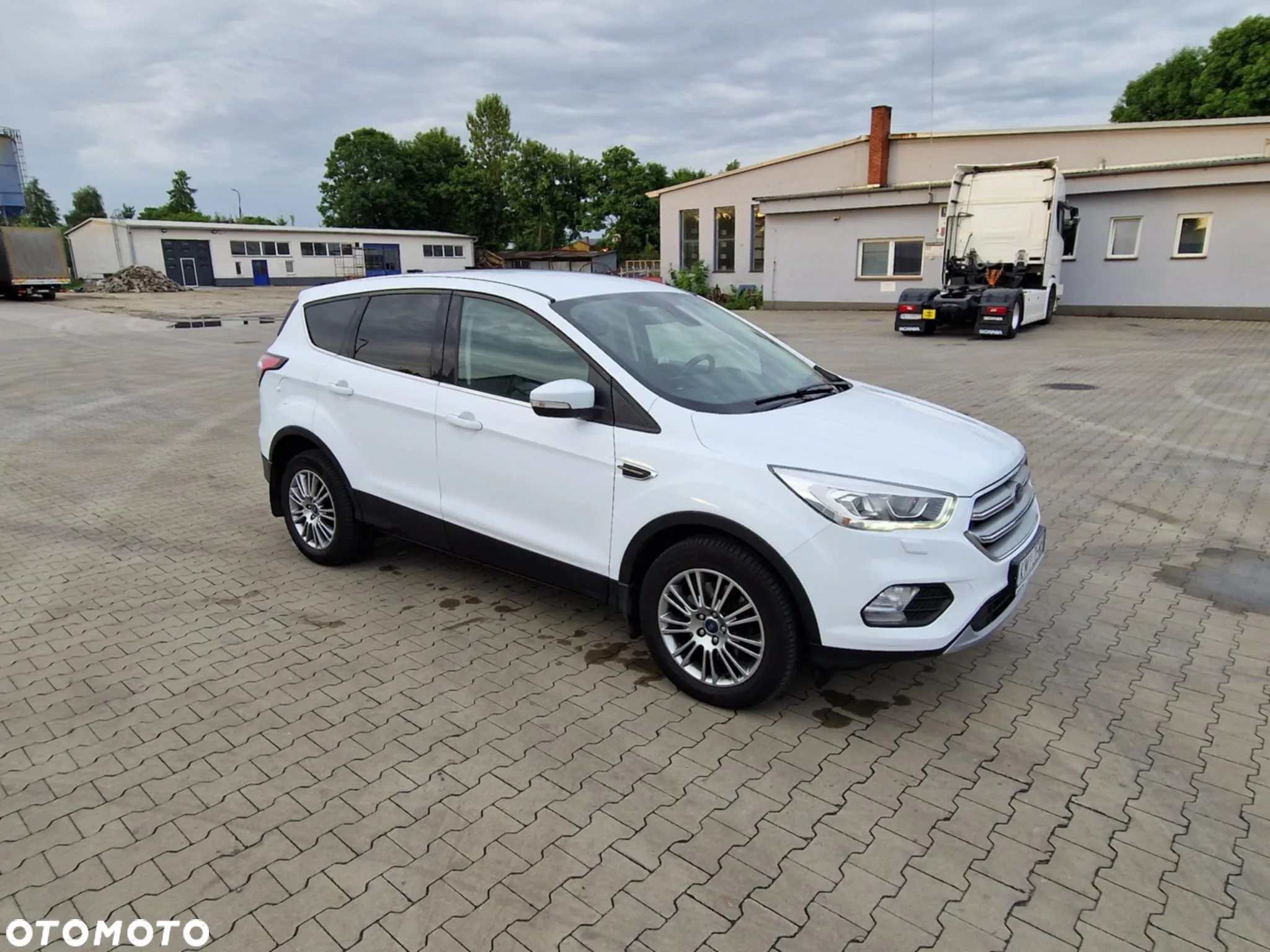 Ford Kuga 2.0 TDCi 2x4 Black & Silver - 15