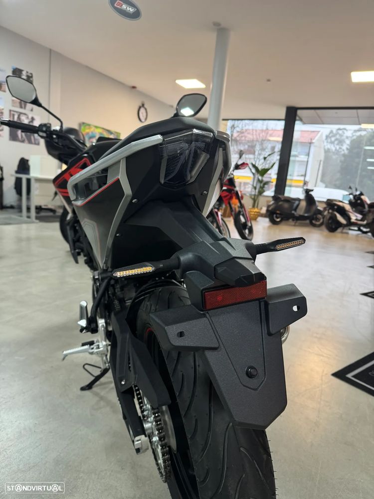 SWM Hoku HOKU 125 - 7