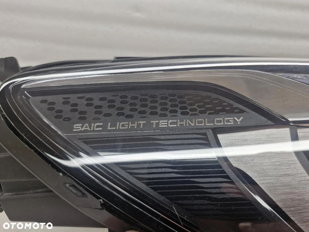 MG HS EHS FULL LED LAMPA LEWA/PRAWA PRZÓD KOMPLET 100-40160/100-40160 - 23