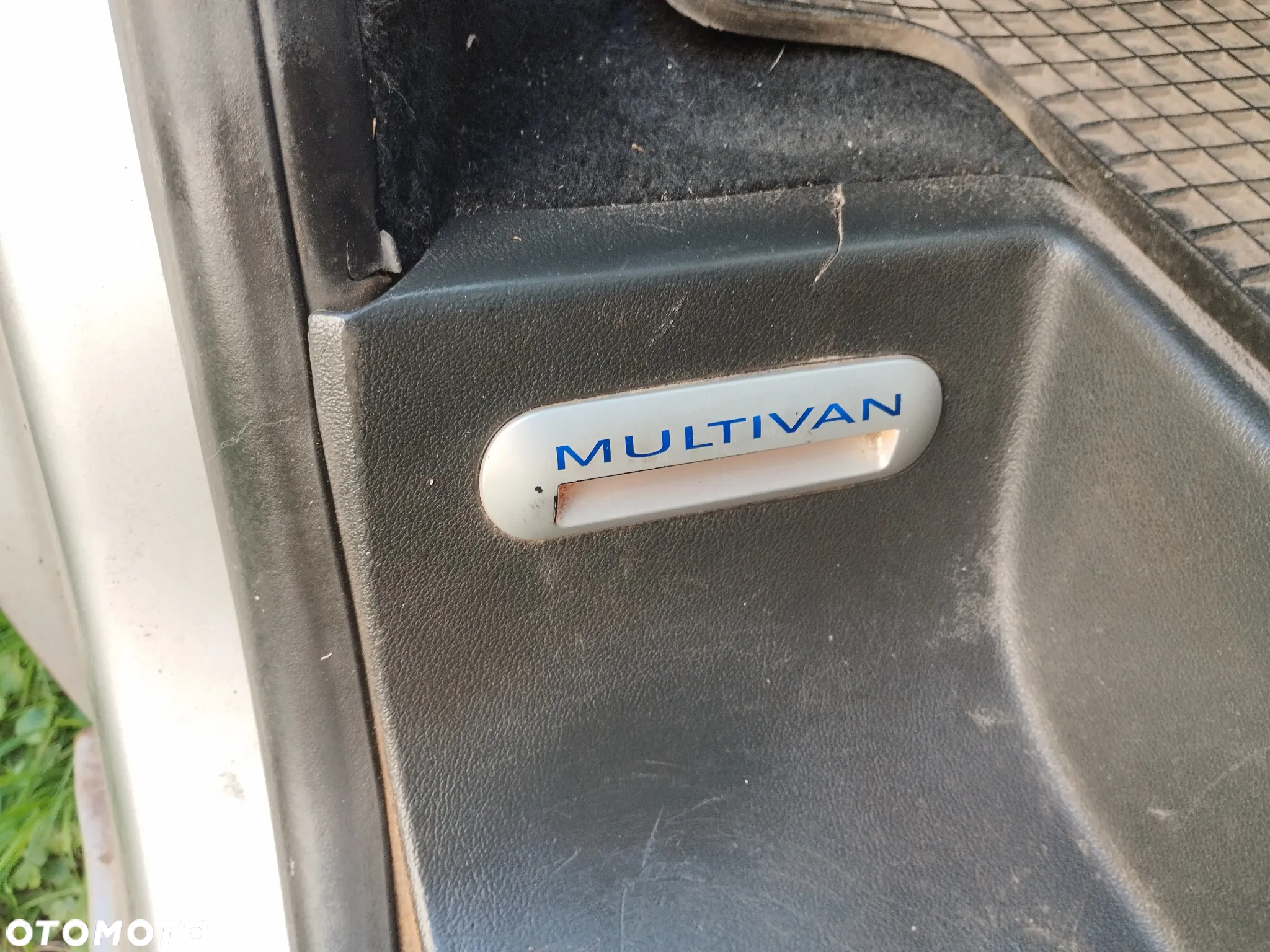 Volkswagen Multivan - 9