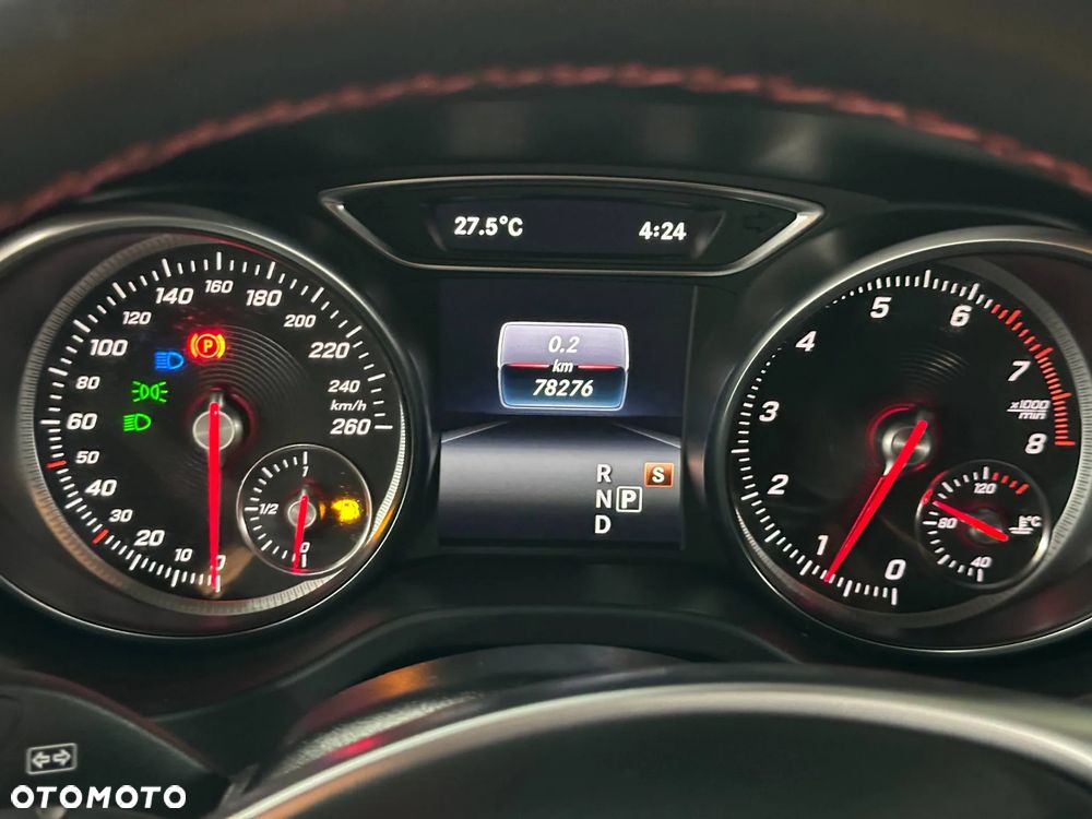 Mercedes-Benz CLA - 23