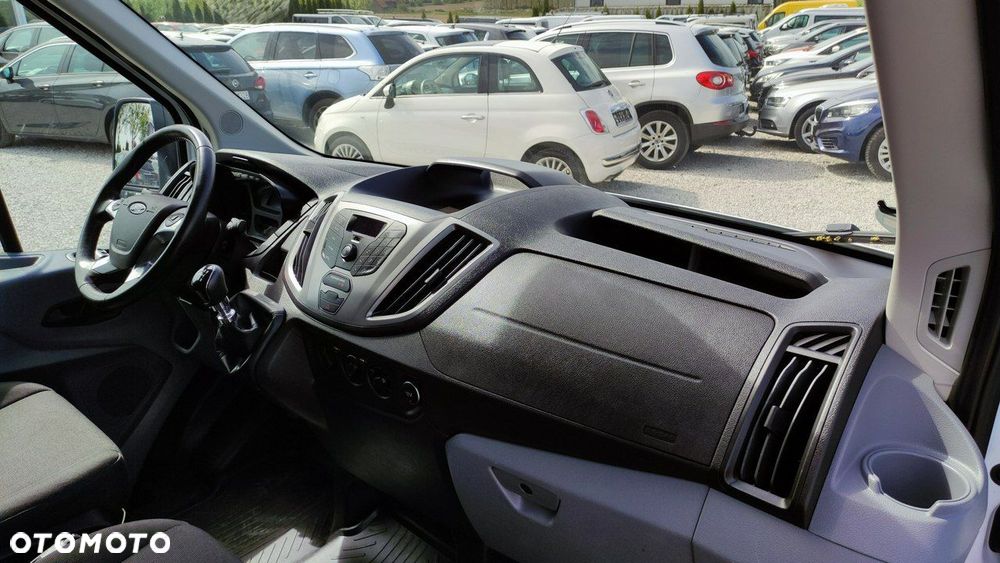 Ford Transit - 22