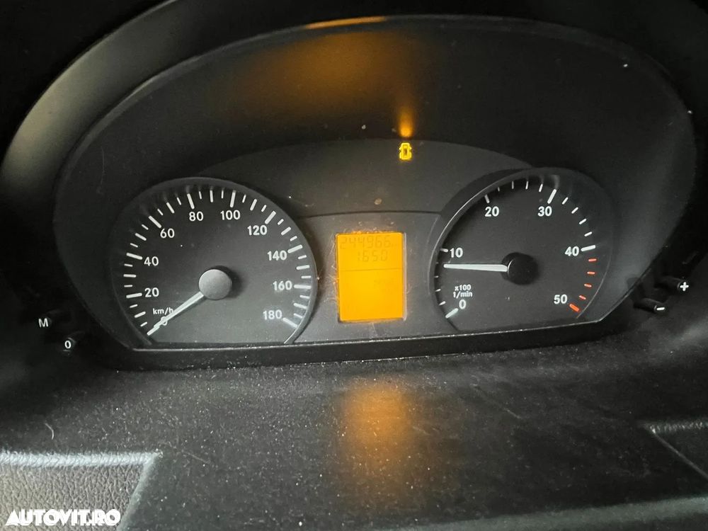 Mercedes-Benz Sprinter - 3