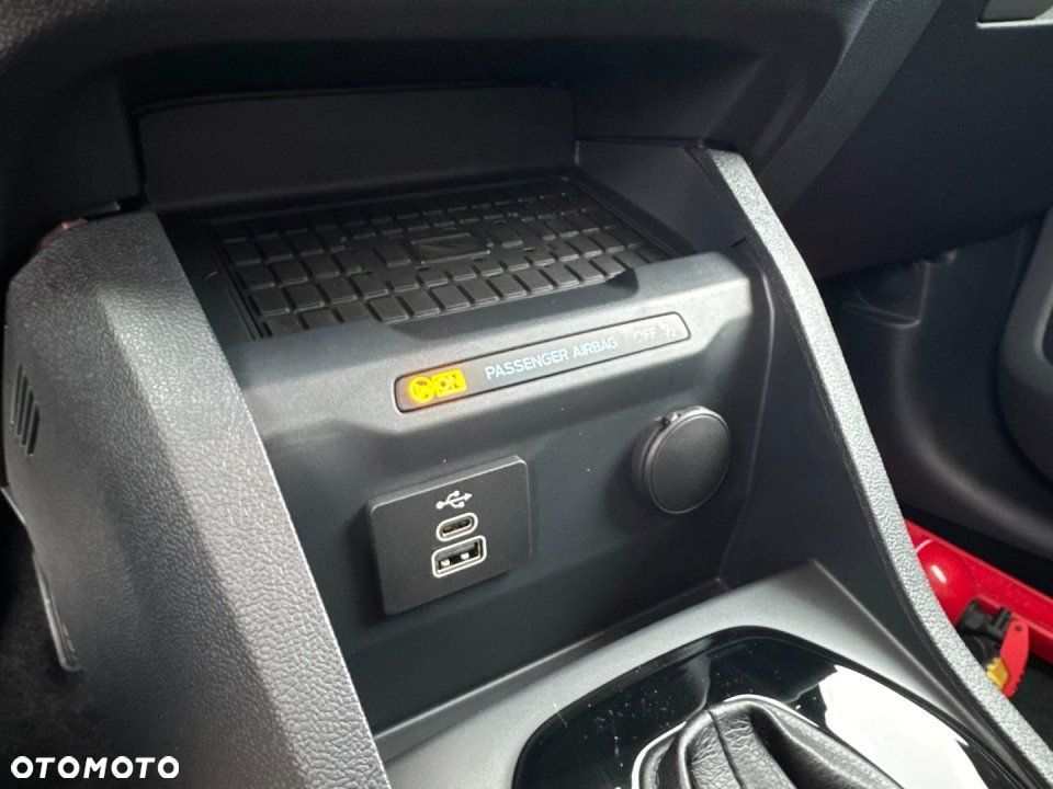 Ford Tourneo Courier - 23