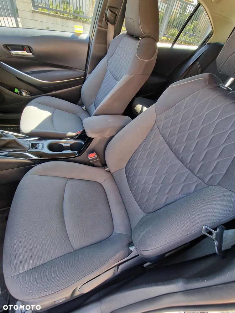 Toyota Corolla 1.8 Hybrid GPF Comfort - 29