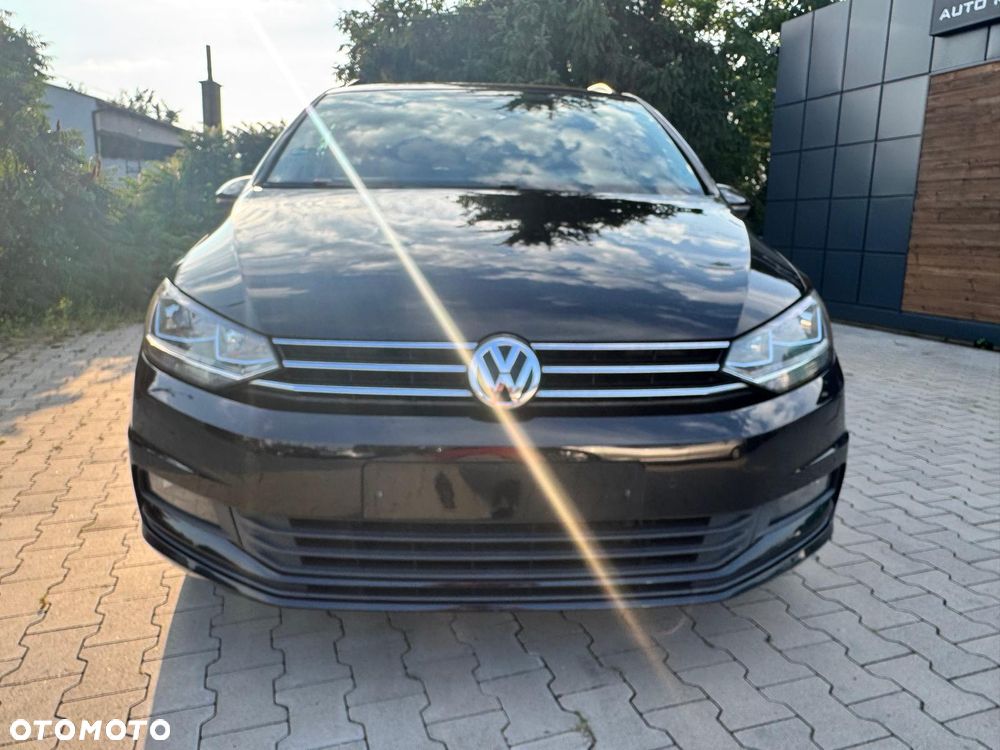 Volkswagen Touran - 13