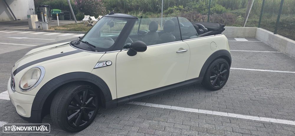 MINI Cabrio Cooper - 13