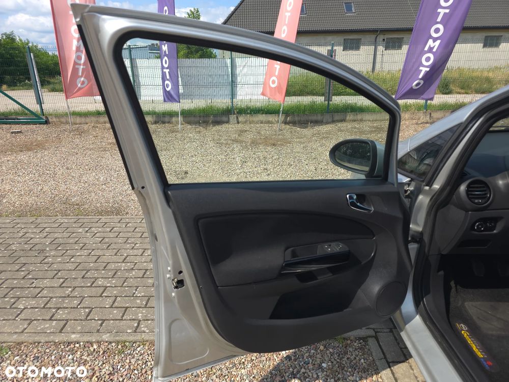 Opel Corsa 1.4 16V Edition - 17