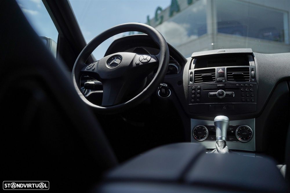 Mercedes-Benz C 320 - 15