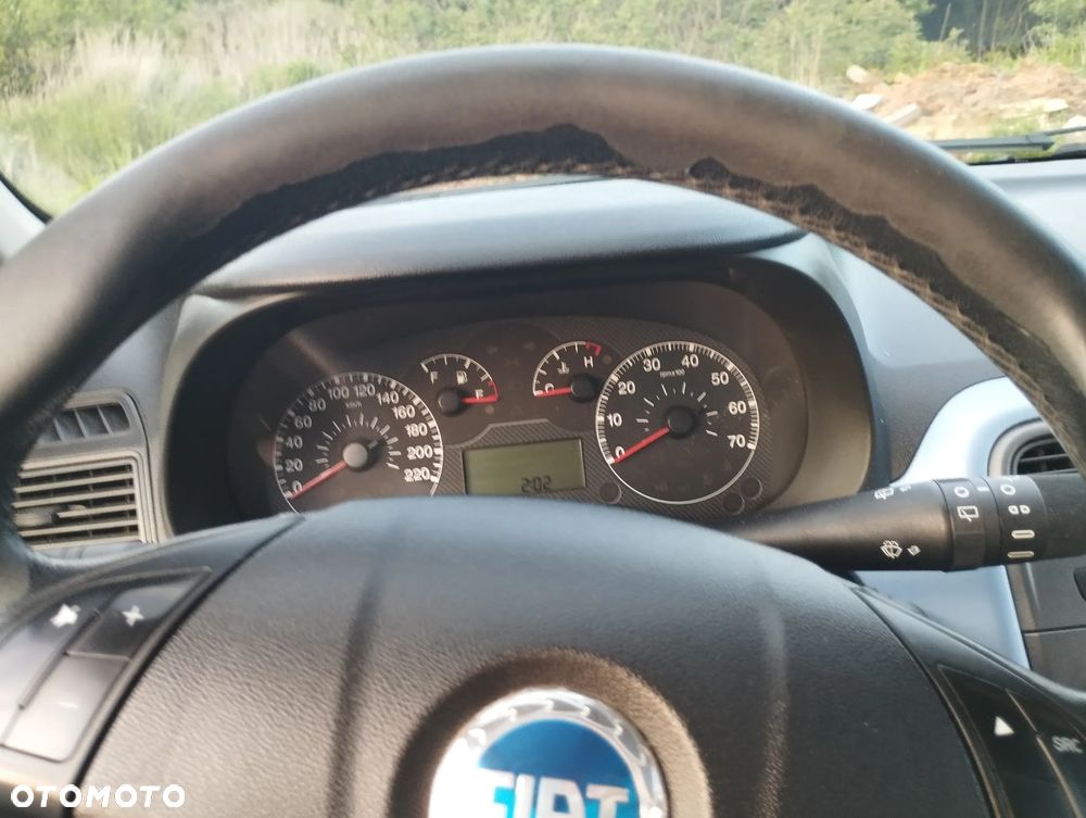 Fiat Grande Punto 1.4 8V 360 - 12