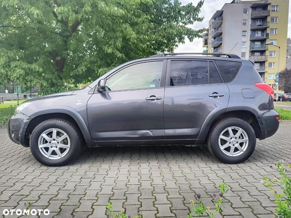 Toyota RAV4 - 5