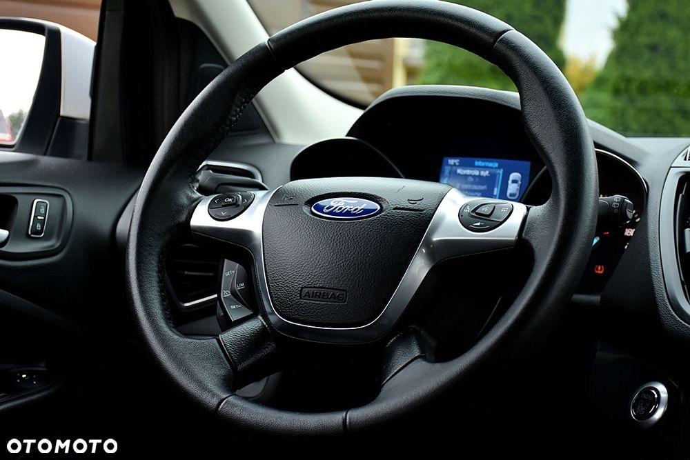 Ford Kuga 2.0 TDCi 4x4 Titanium - 19