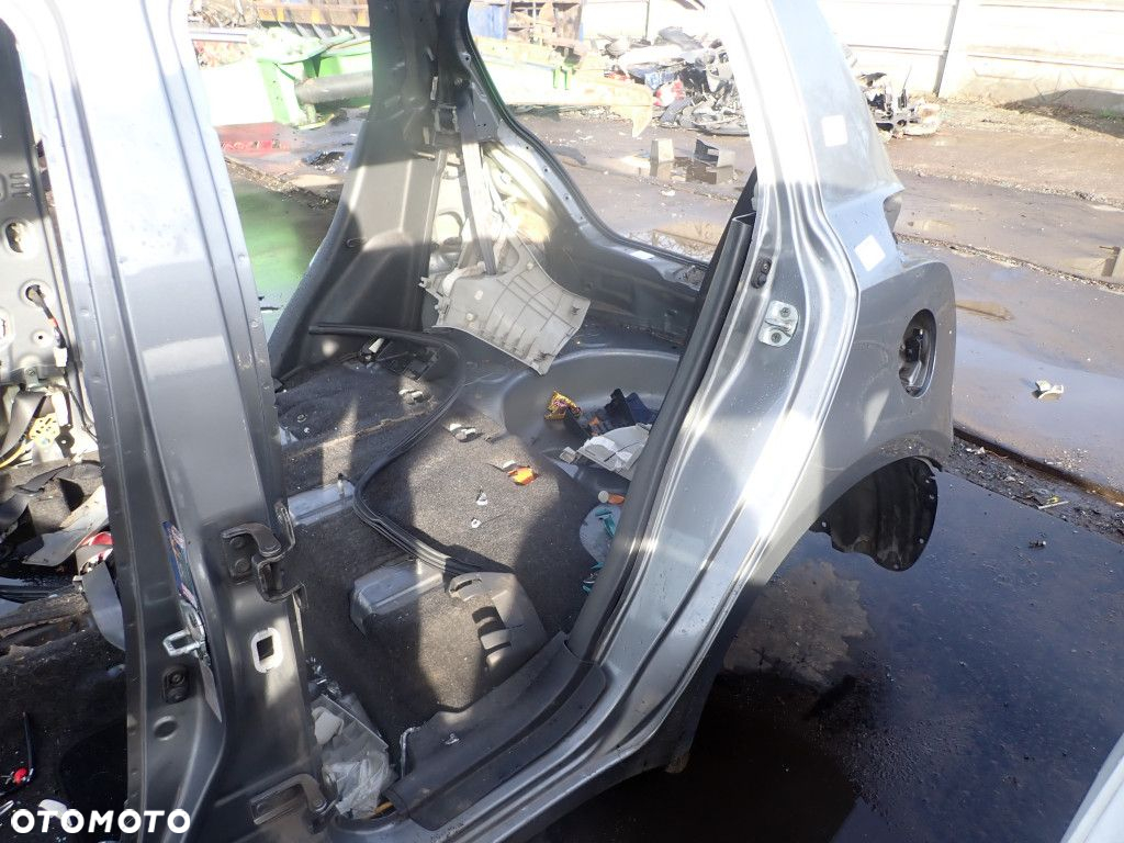 SWIFT MK6 III 5D HB ĆWIARTKA BŁOTNIK TYŁ LEWY - 4