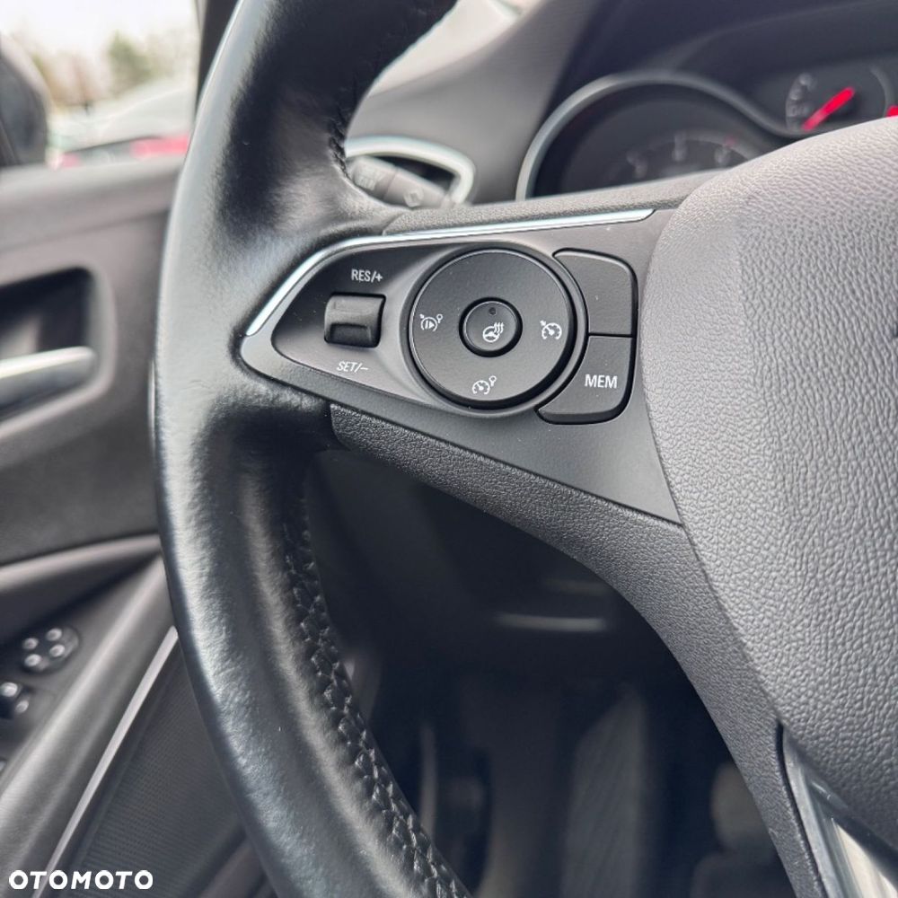 Opel Crossland X - 33