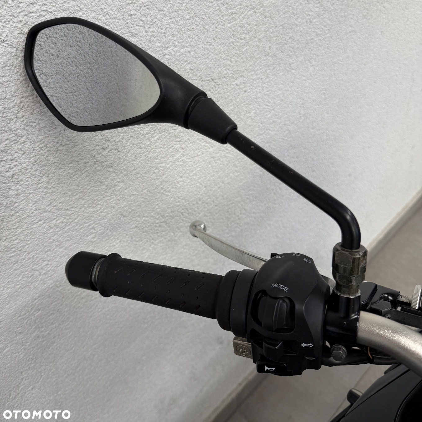 Aprilia Tuono - 7