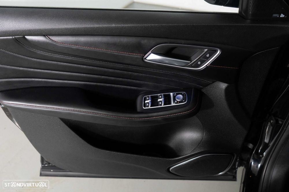 MG EHS 1.5 T-GDI Plug-in Hybrid Luxury - 28