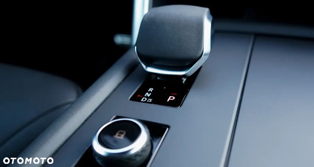 Land Rover Discovery - 26