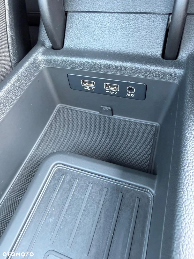 Audi A4 Avant 2.0 TDI ultra S tronic - 7