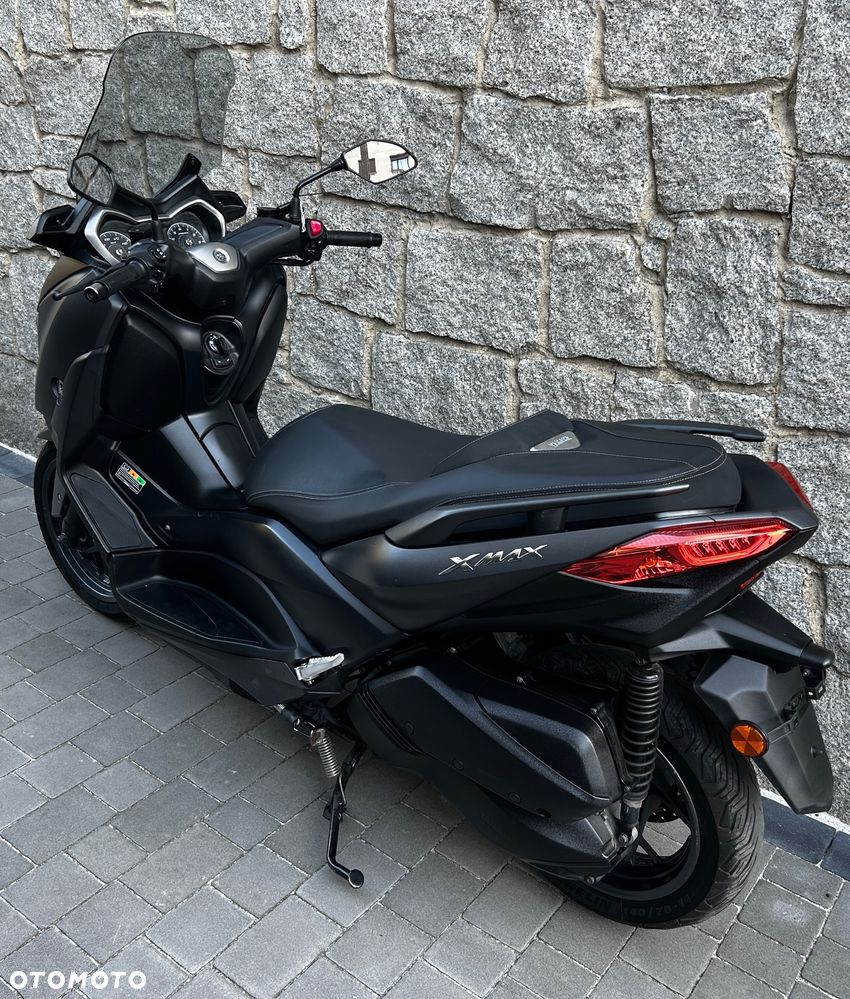 Yamaha X-max - 12