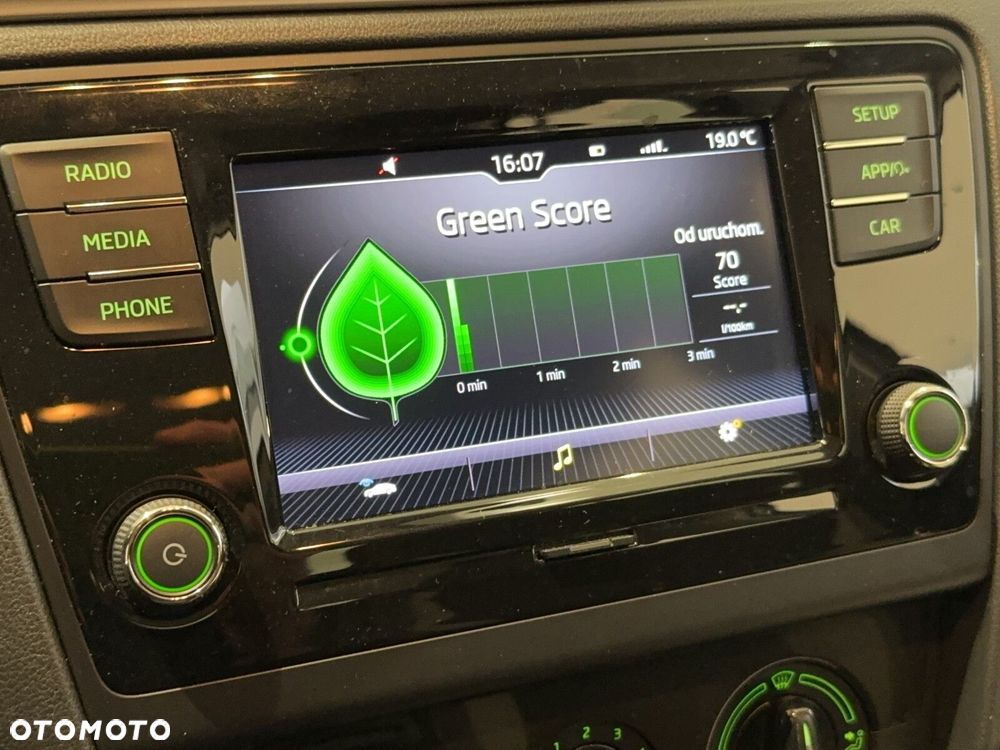 Skoda RAPID 1.0 TSI Ambition - 34