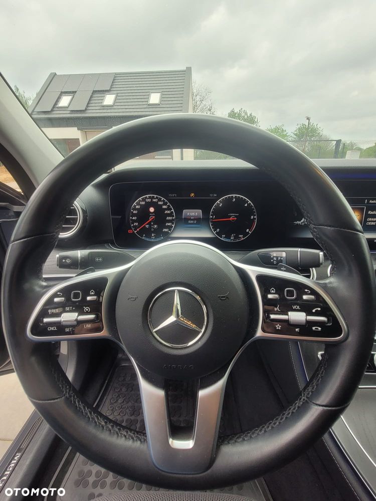 Mercedes-Benz Klasa E 220 d 4-Matic AMG - 8